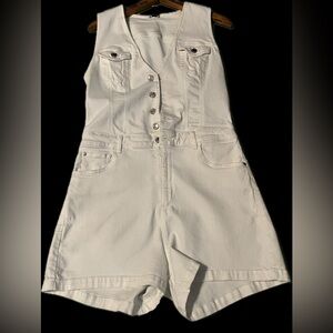 SOLD-GUESS- Bella Demi Button-Up Romper Size Large